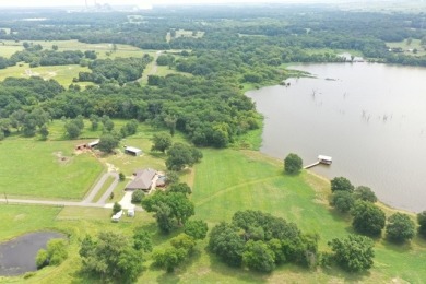 #12 Jewett-3/2/2 Attached Garage, +/-18.49 Lakefront Acres - photo 17