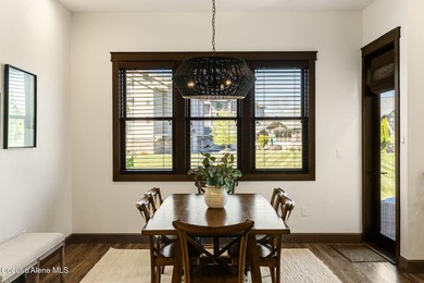 Rare opportunity to own a beautifully appointed, single-level - photo 13