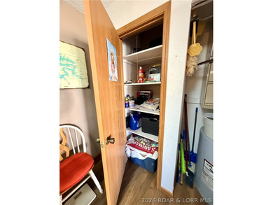 Step into easy lake living with a completely turn-key 2 bed, 2