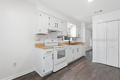Conveniently located just minutes from Downtown Beaufort, all - photo 16