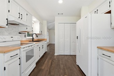 Conveniently located just minutes from Downtown Beaufort, all - photo 17