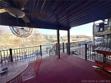 Step into easy lake living with a completely turn-key 2 bed, 2