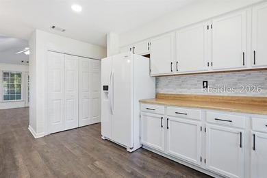 Conveniently located just minutes from Downtown Beaufort, all - photo 18