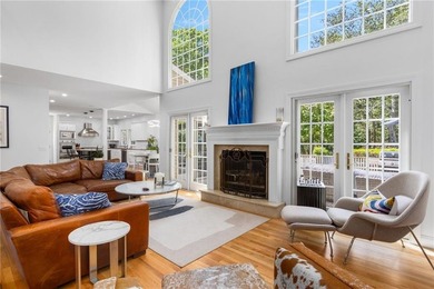 19 Cassandra Lane is a beautiful combination of some classic - photo 24
