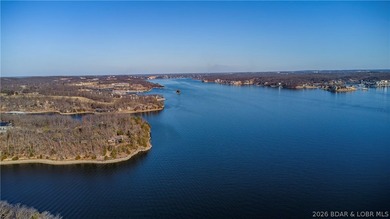 Step into easy lake living with a completely turn-key 2 bed, 2 - photo 26