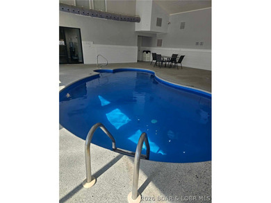 Step into easy lake living with a completely turn-key 2 bed, 2 - photo 28