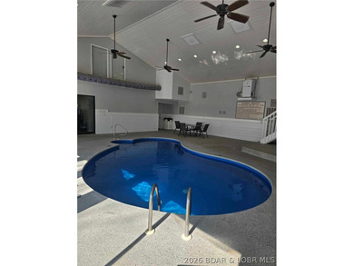 Step into easy lake living with a completely turn-key 2 bed, 2 - photo 30