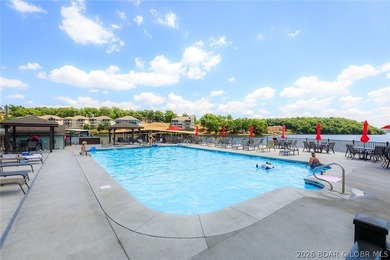 Step into easy lake living with a completely turn-key 2 bed, 2 - photo 32