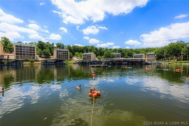 Step into easy lake living with a completely turn-key 2 bed, 2 - photo 33