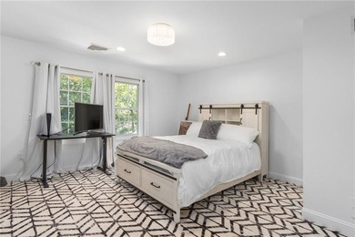 19 Cassandra Lane is a beautiful combination of some classic - photo 39