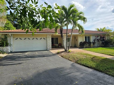 Weston Lakes Area Home For Sale in Weston Florida