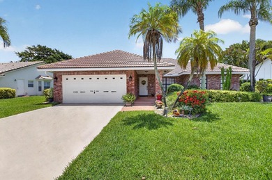 Welcome to this immaculate three-bedroom, two-bathroom - photo 1