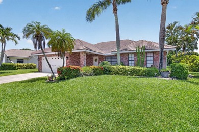 Welcome to this immaculate three-bedroom, two-bathroom - photo 2