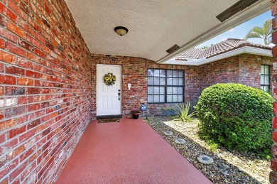 Welcome to this immaculate three-bedroom, two-bathroom - photo 3