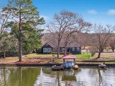 Lay Lake Home For Sale in Sylacauga Alabama
