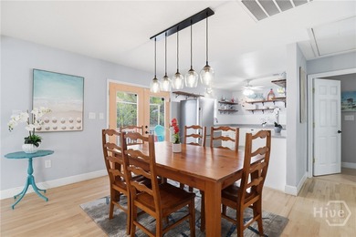 Rare STVR Eligible 2BR/2BA 1075Sqft Raised Single Family Home - photo 8