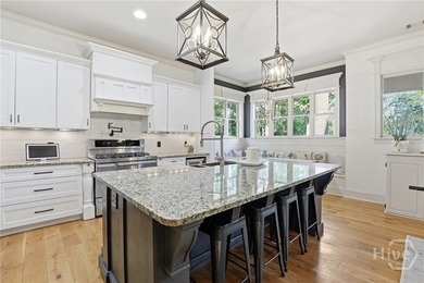 Welcome to luxury living in the highly sought-after Waterways - photo 11