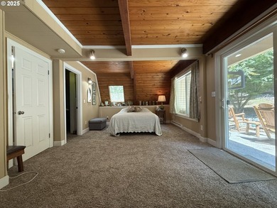 Welcome to this private oasis surrounded by magnificent trees - photo 19