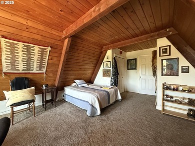 Welcome to this private oasis surrounded by magnificent trees - photo 21