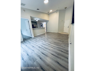 Move right into this charming condo located in the gated Manotak - photo 5