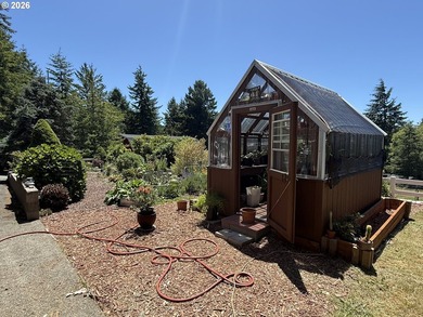 Welcome to this private oasis surrounded by magnificent trees - photo 47
