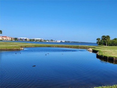 Wake up every day to a wraparound picture-postcard view. This - photo 50