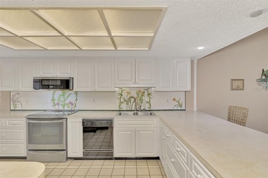 Looking for a unique place to call home! Come discover this - photo 14