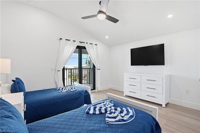 Unmatched Waterfront Living in the Heart of Fort Myers Beach! - photo 19