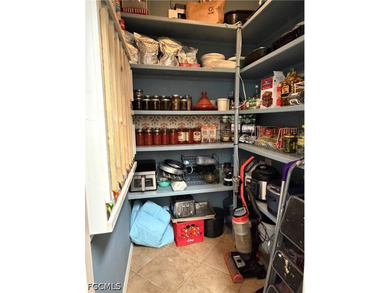 The ultimate live-work property:4 bedroom 2 bath home with - photo 21