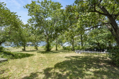 Lakefront! Waterfront! Gentle walk down! - photo 2