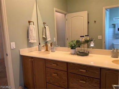The ultimate live-work property:4 bedroom 2 bath home with - photo 25