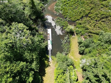 Rare opportunity to own a charming vintage lakefront home on - photo 5