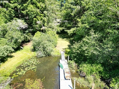 Rare opportunity to own a charming vintage lakefront home on - photo 6