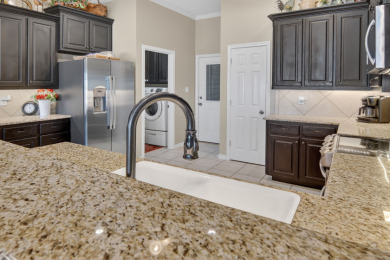 Waterfront Charm in East Texas - photo 17