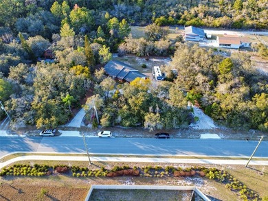 OWNER-OCCUPIED CUSTOM-BUILT 2 BEDROOM, 2 BATH HOME WITH LARGE - photo 4