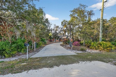 OWNER-OCCUPIED CUSTOM-BUILT 2 BEDROOM, 2 BATH HOME WITH LARGE - photo 5