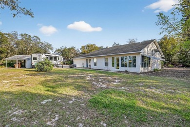 OWNER-OCCUPIED CUSTOM-BUILT 2 BEDROOM, 2 BATH HOME WITH LARGE - photo 8