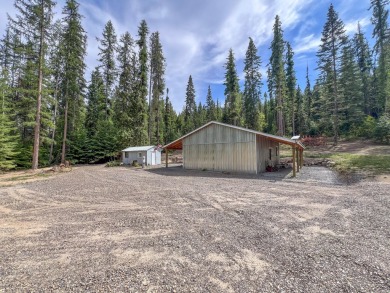 Lake Roosevelt Home For Sale in Kettle Falls Washington