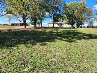 Lake Home Sale Pending in Lamar, Missouri