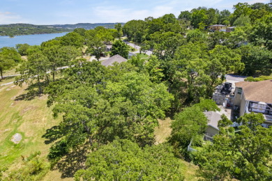 Lakefront! Waterfront! Gentle walk down! - photo 8