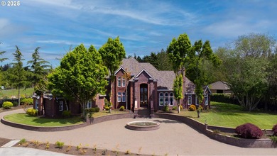 Welcome to your own private paradise Overlooking Tualatin - photo 1