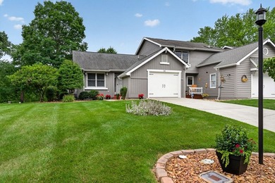 Welcome to 540 River Bend Drive in the desirable Fairways - photo 6
