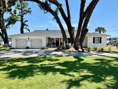 Lake Home Sale Pending in Lake Park, Georgia
