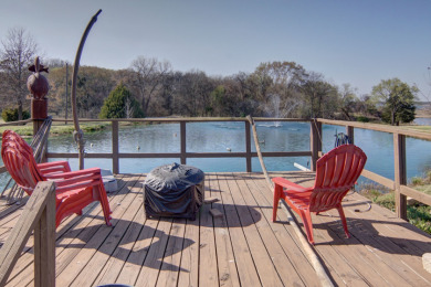 Waterfront Charm in East Texas - photo 6
