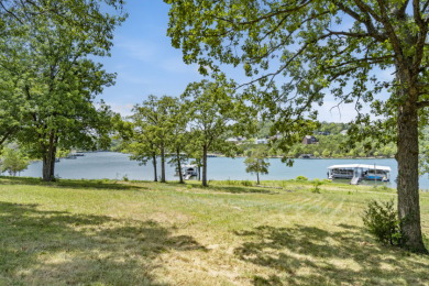 Lakefront! Waterfront! Gentle walk down! - photo 4