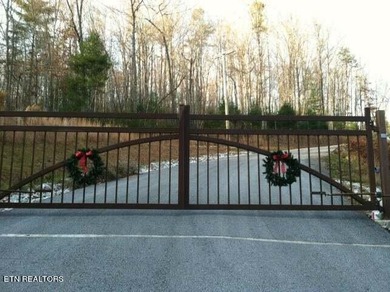 Enjoy stunning mountain views from this beautiful lot in Green - photo 4
