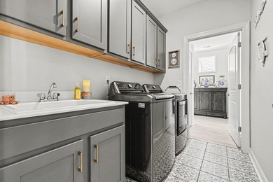 Welcome to your dream home, a place to enjoy luxury living with - photo 24