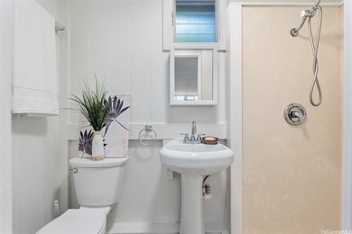 Welcome to the beach home of your dreams, where location and - photo 25