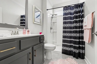 Welcome to your dream home, a place to enjoy luxury living with - photo 33