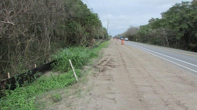 Waterfront Lot with Canal view 4.26 acres total area of lot 32 - photo 3